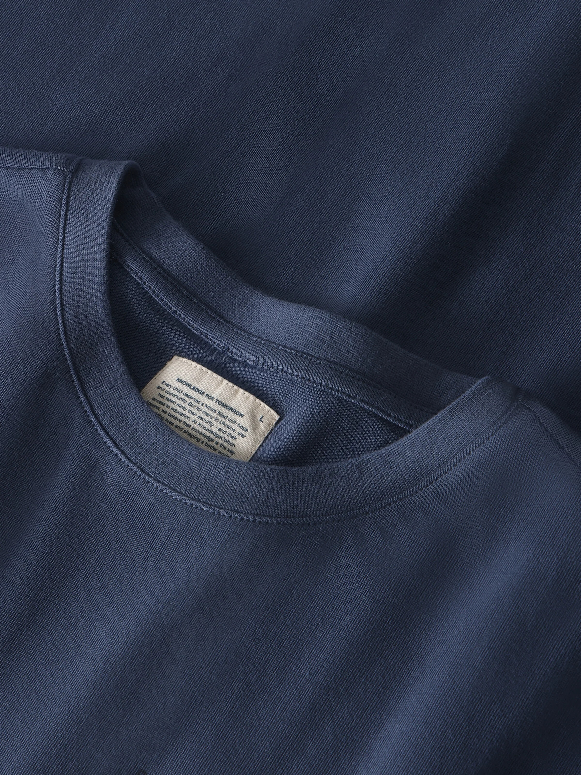 Back print t-shirt - Vintage Indigo - Image 3