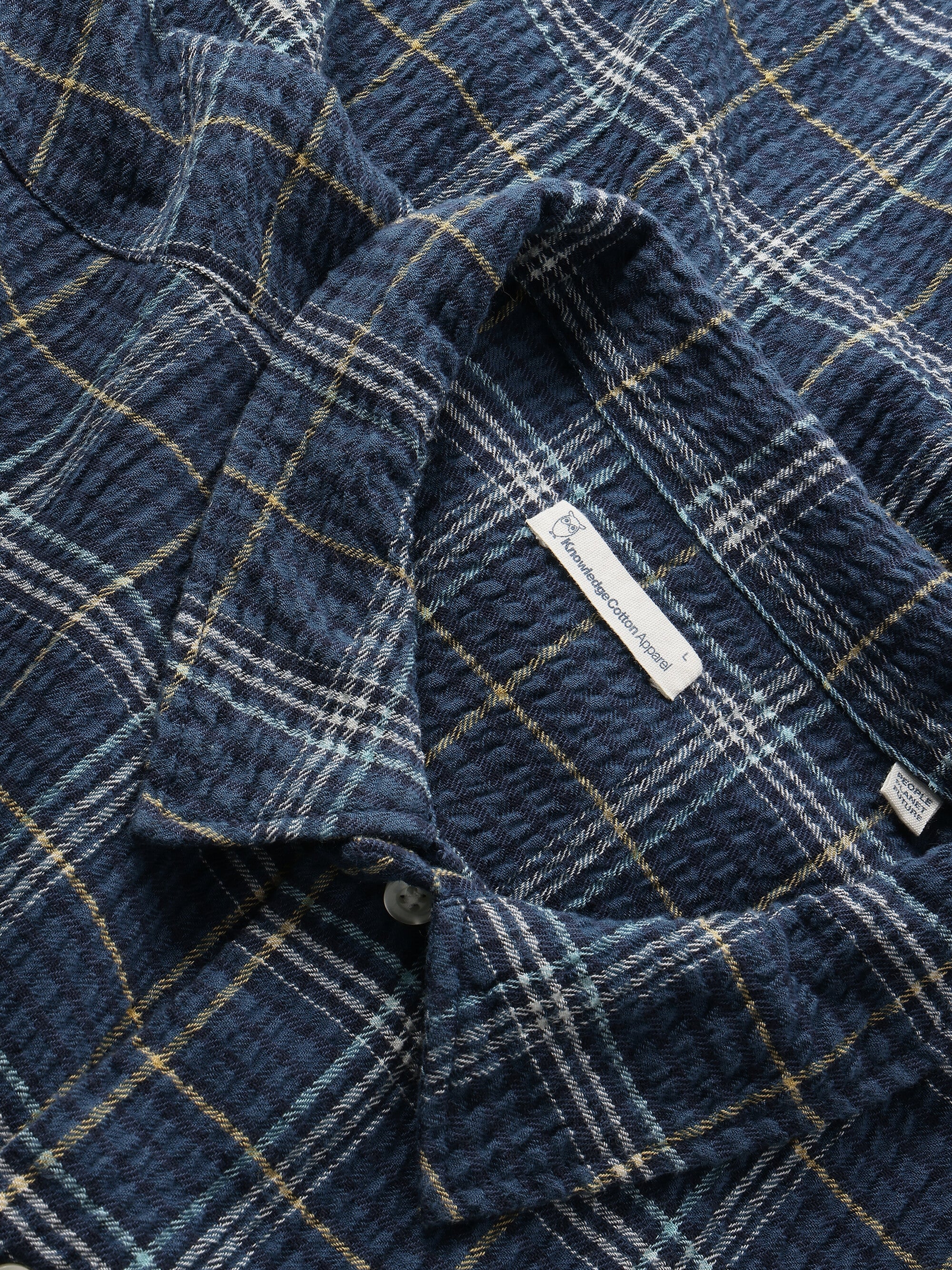 Box fit seersucker short sleeved shirt - GOTS/Vegan - blue check - Image 2