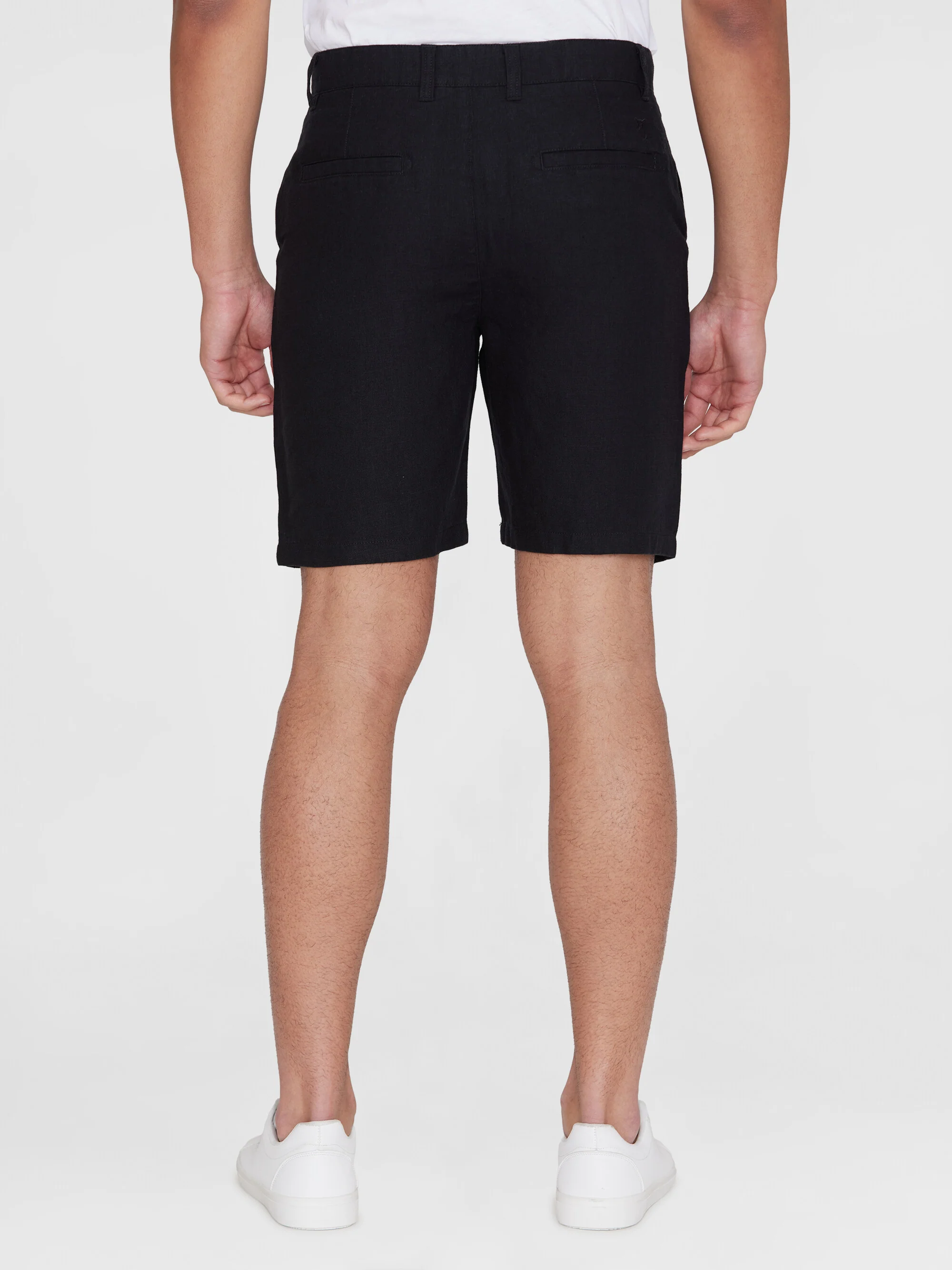 Chuck regular linen shorts - Black Jet - Image 3
