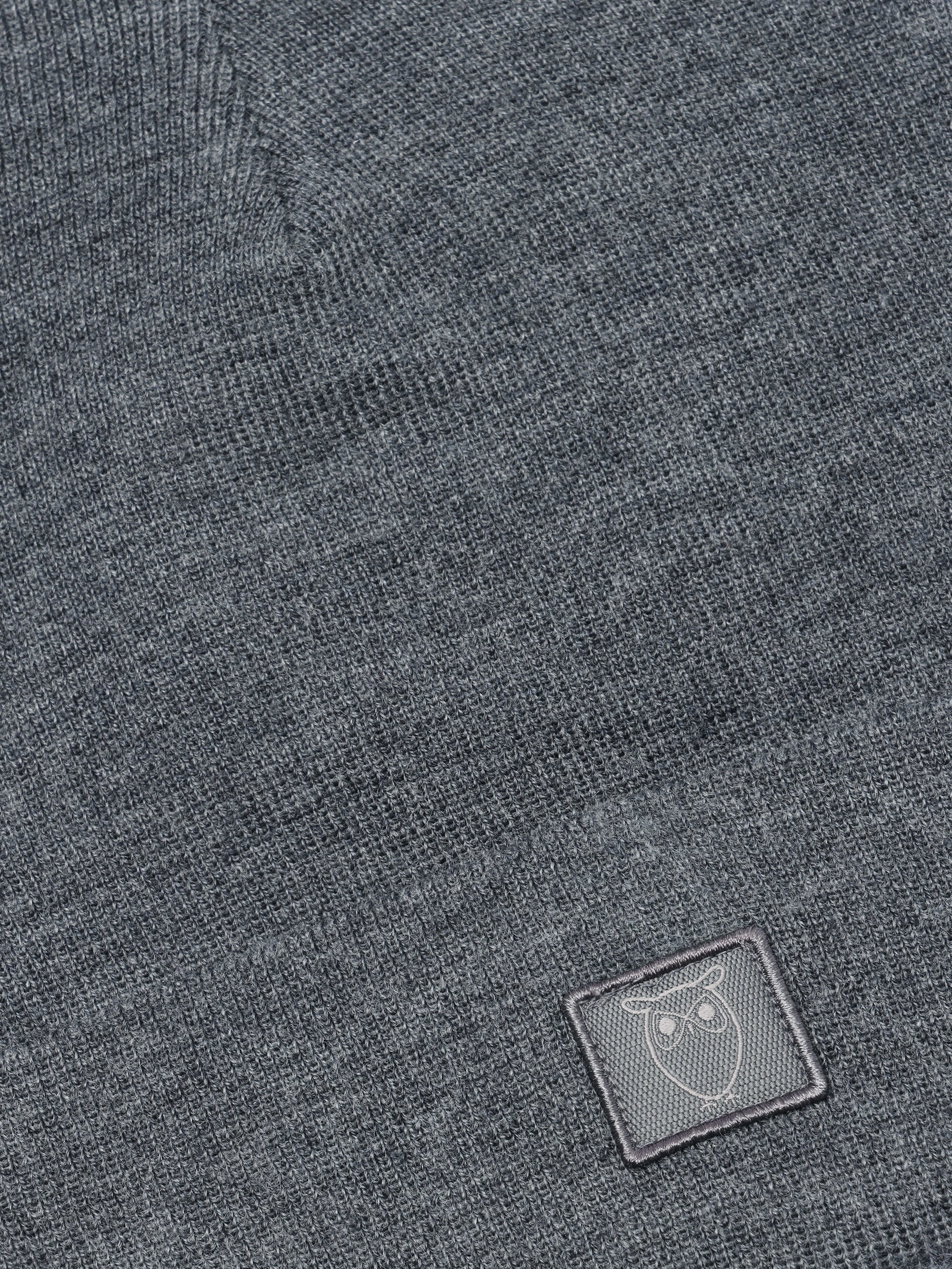 Merino double layer badge beanie - Dark Grey Melange - Image 4