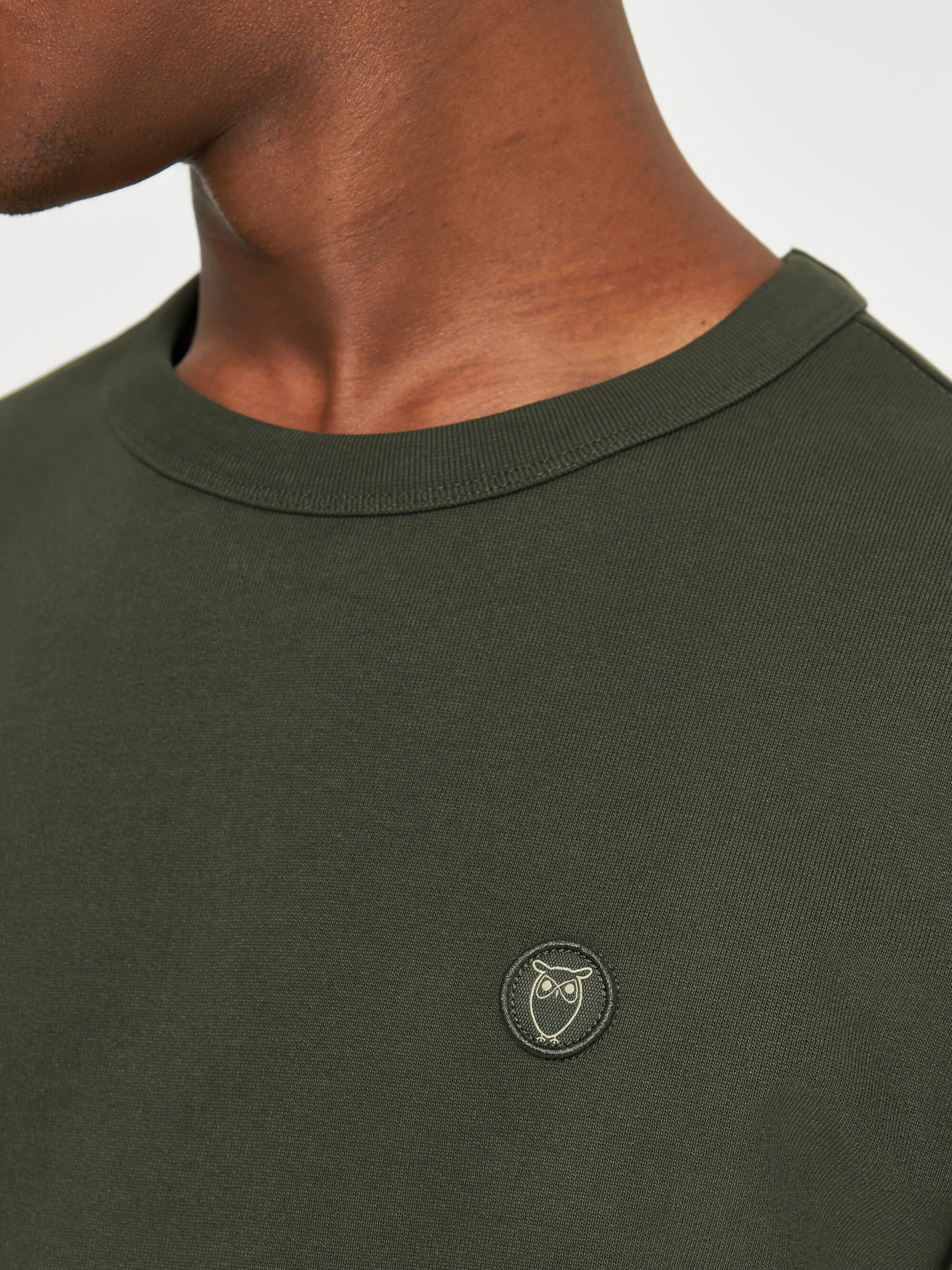 Basic badge sweat - Forrest Night - Image 4