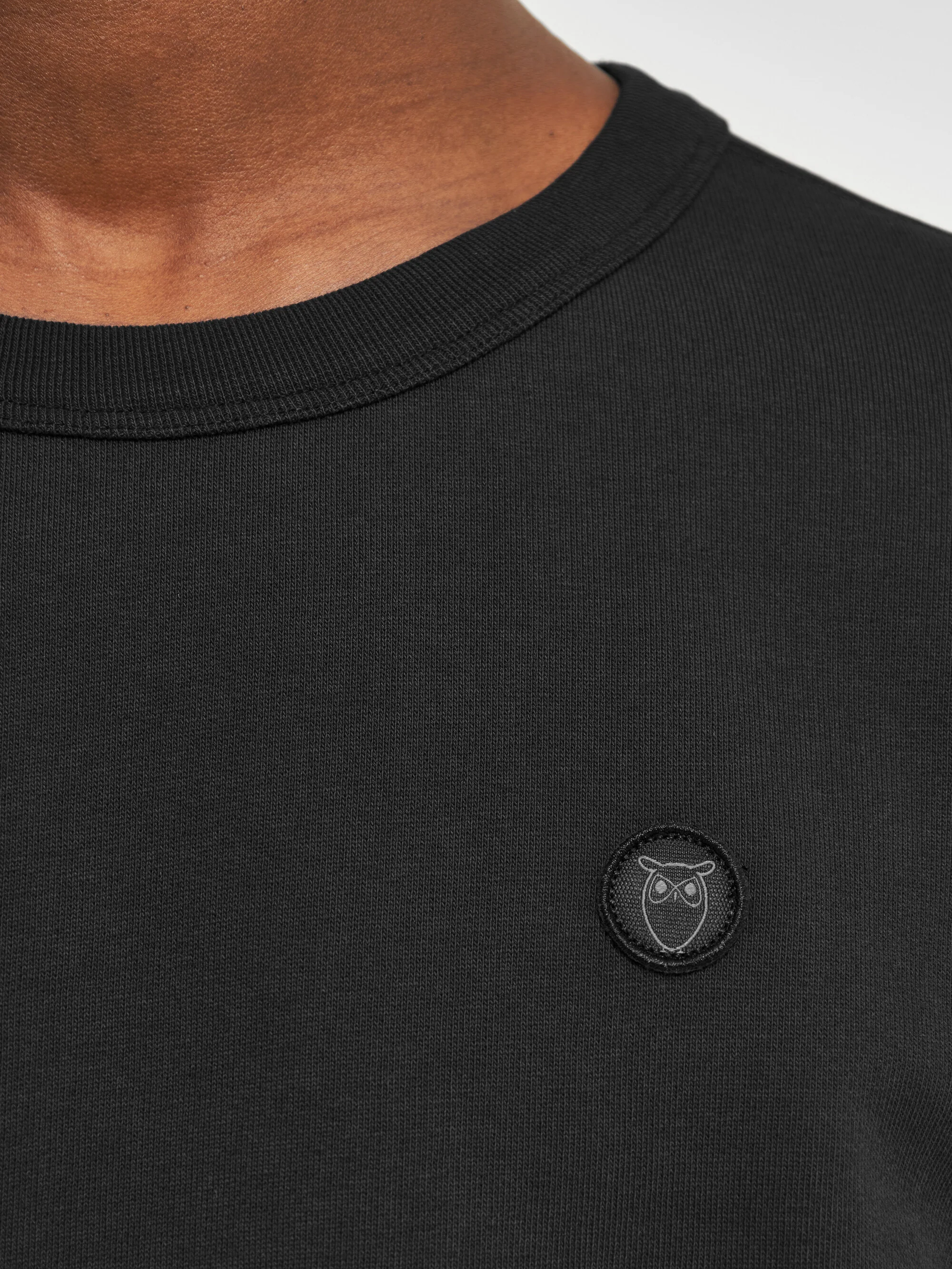 Basic badge sweat - Black Jet - Image 4