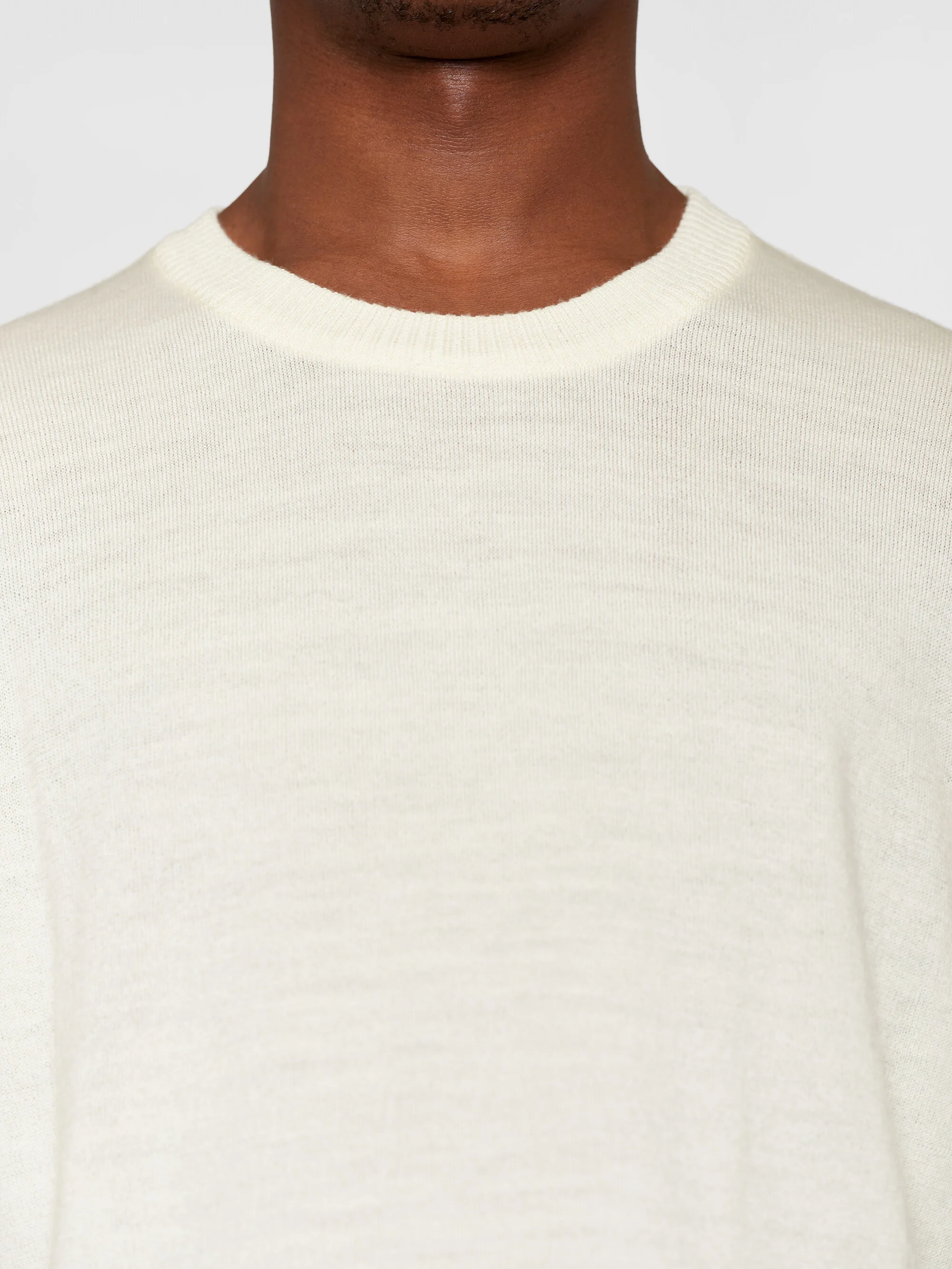 Merino crew neck core sweater - Egret - Image 5