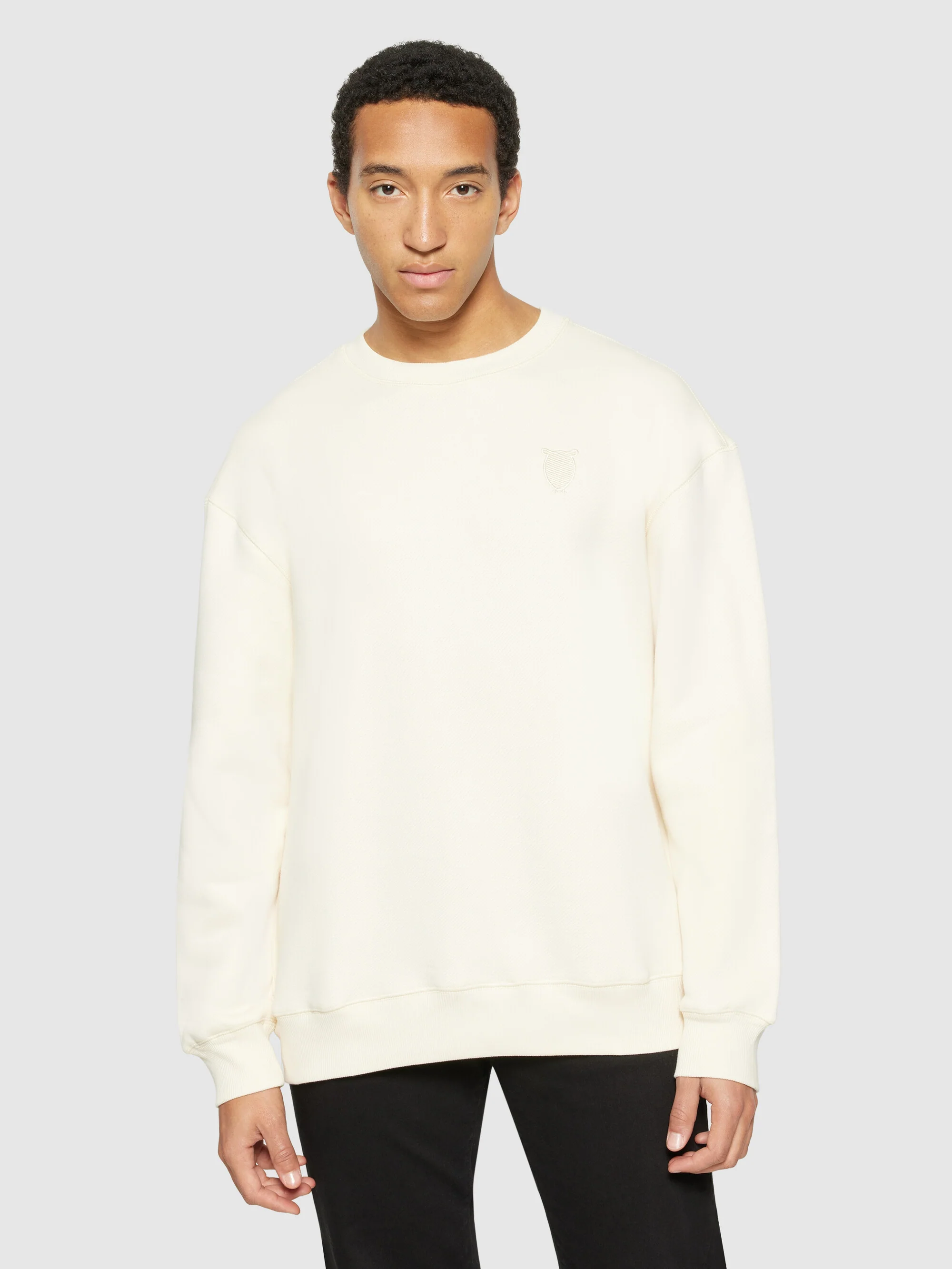 Straight fit sweat with embroidery at chest - Buttercream - Image 2