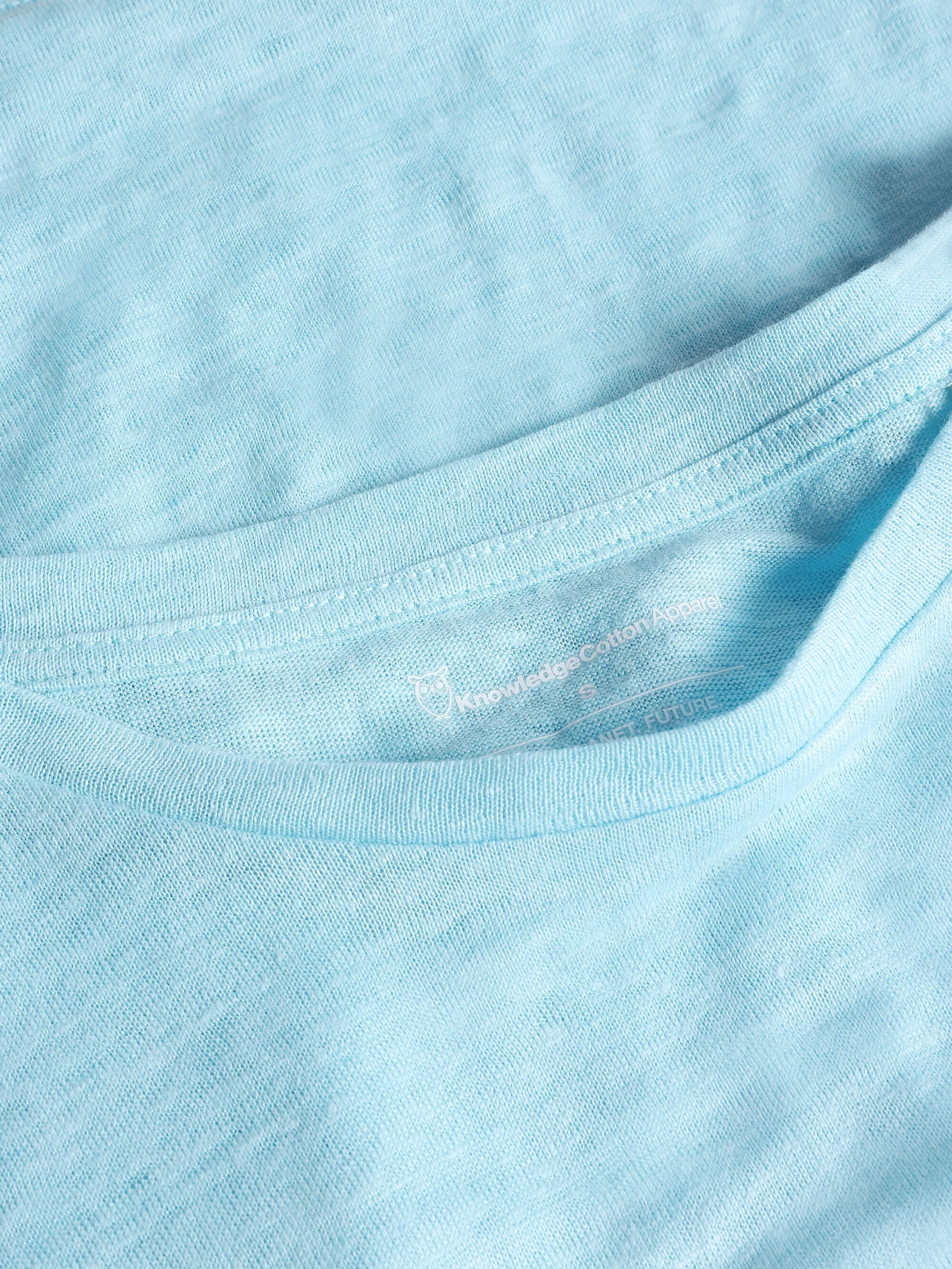 Loose fold up linen t-shirt - Aqua-Esque - Image 2