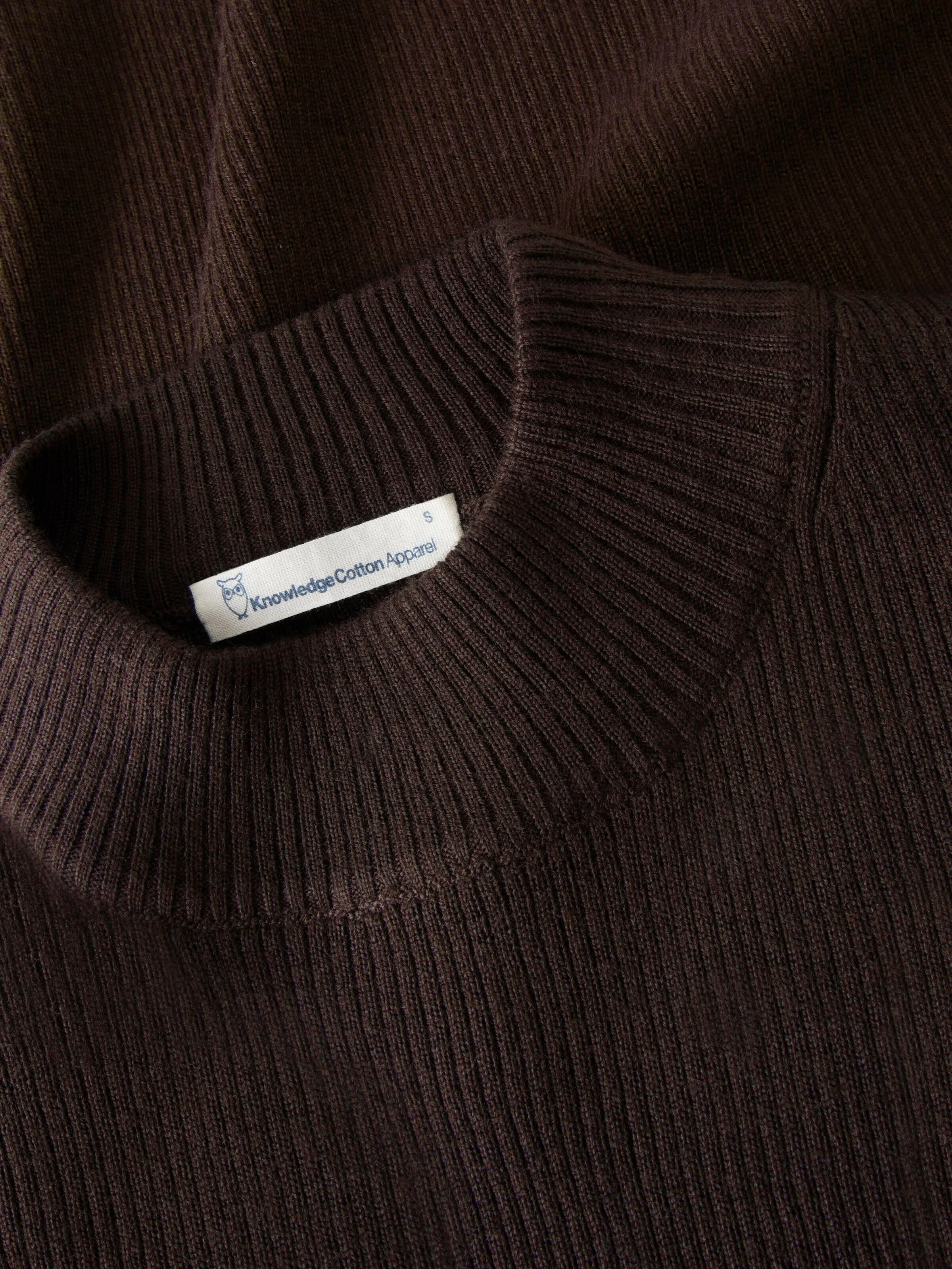 Merino rib mock neck long sleeve t-shirt - Chocolate Torte - Image 5