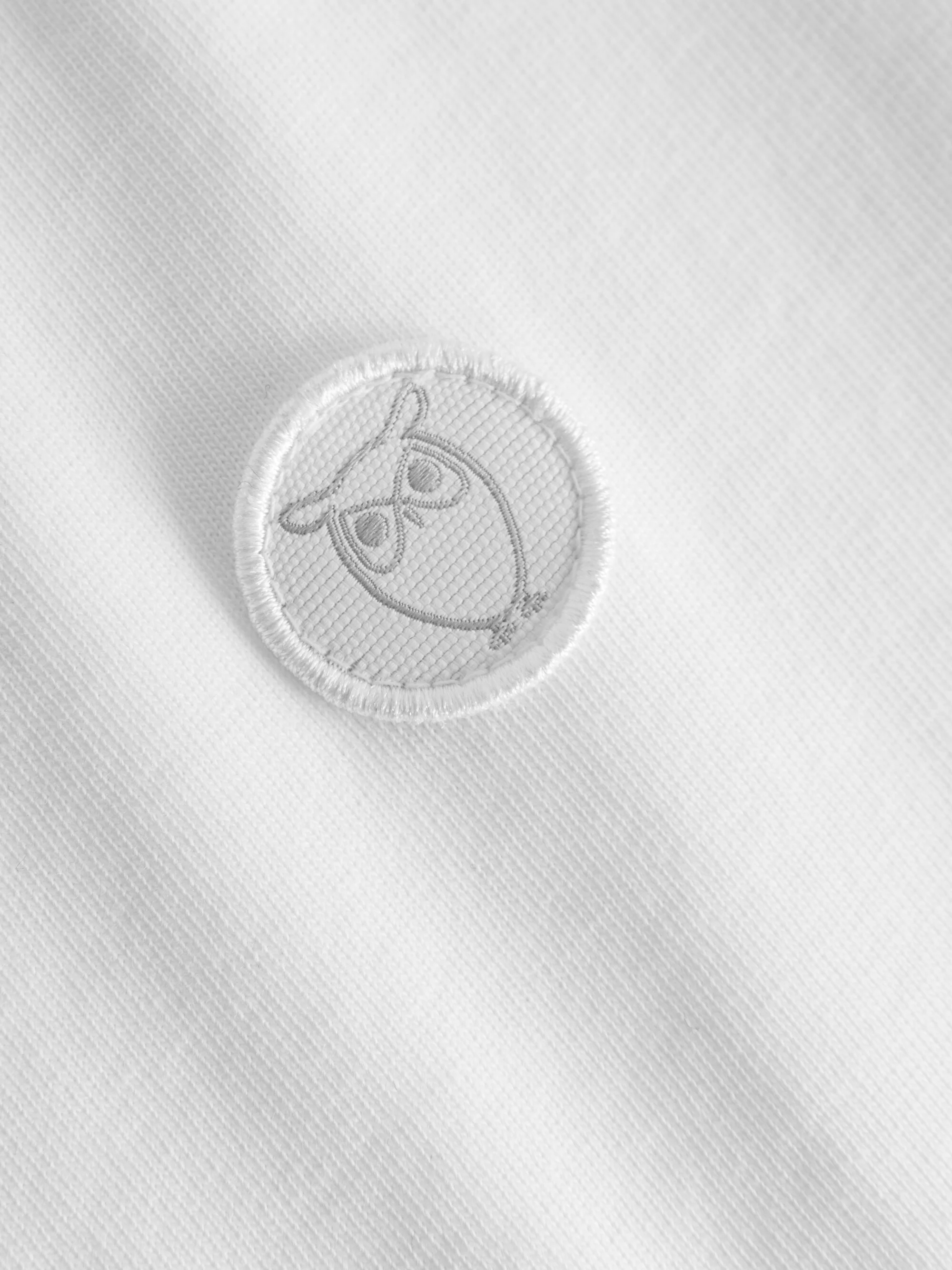 Regular fit badge long sleeved - Bright White - Image 4