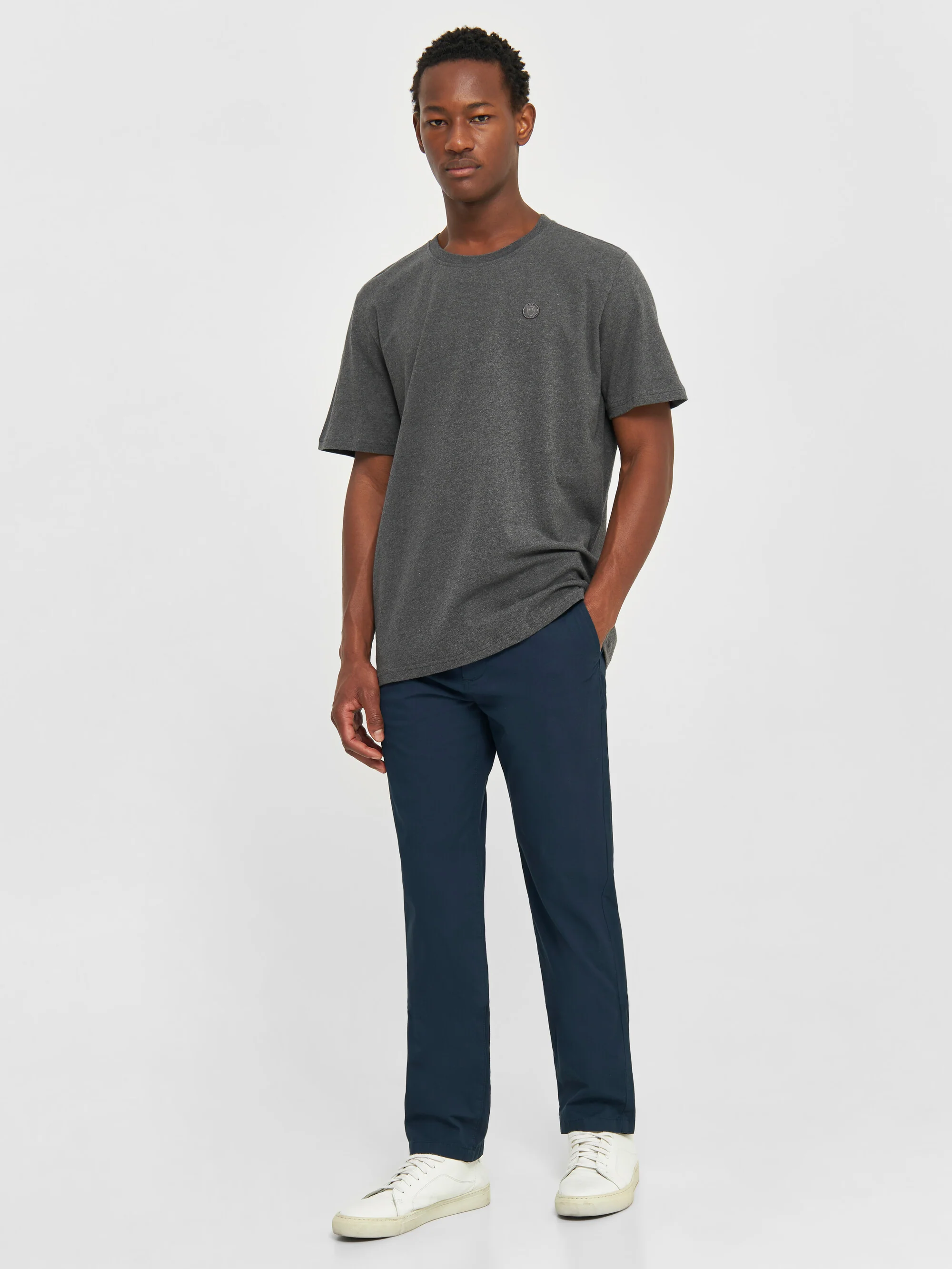 Regular fit Badge t-shirt - Dark Grey Melange - Image 5