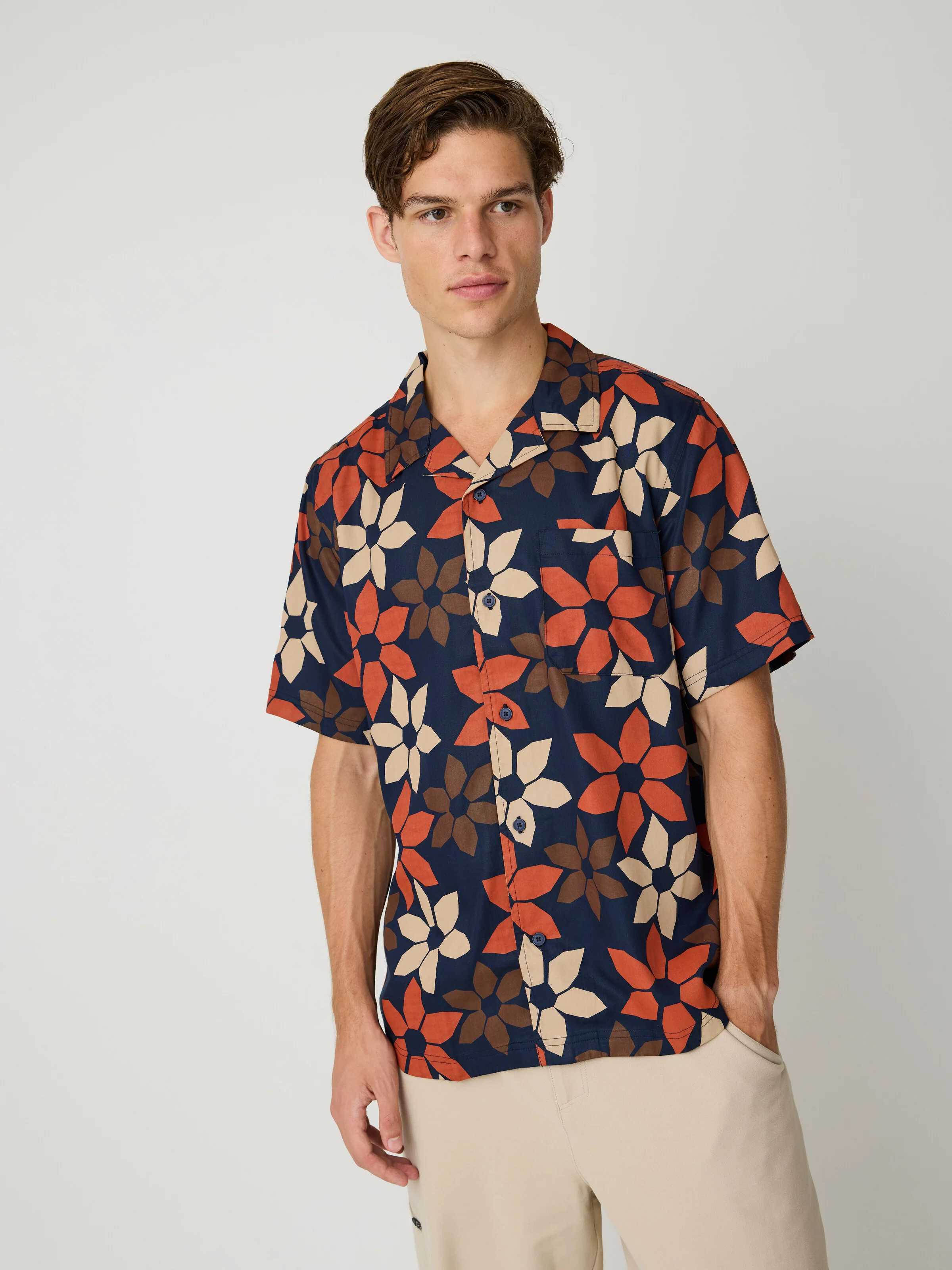 Wave relaxed tencel print short sleeve shirt - Red - Image 3