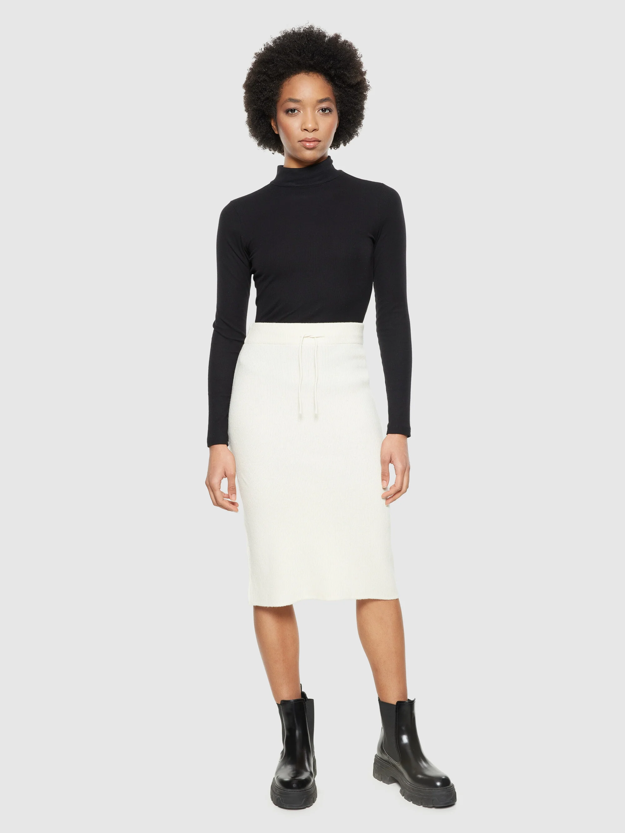 Wool midth lengt rib knit skirt - Egret - Image 4
